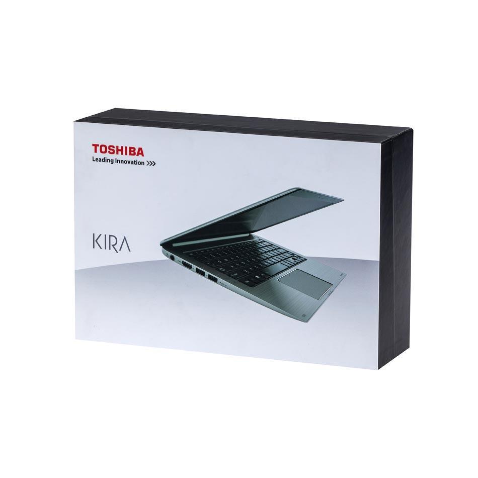 Una caja de papel con un manual.